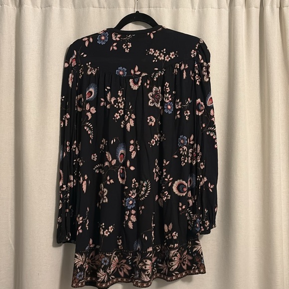 Fat Face longline black floral top US 12 - Picture 3 of 4